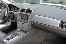 Lade das Bild in den Galerie-Viewer, CB + PC CARBON Wrapping Films - Cast, trukturierte Farbfolie